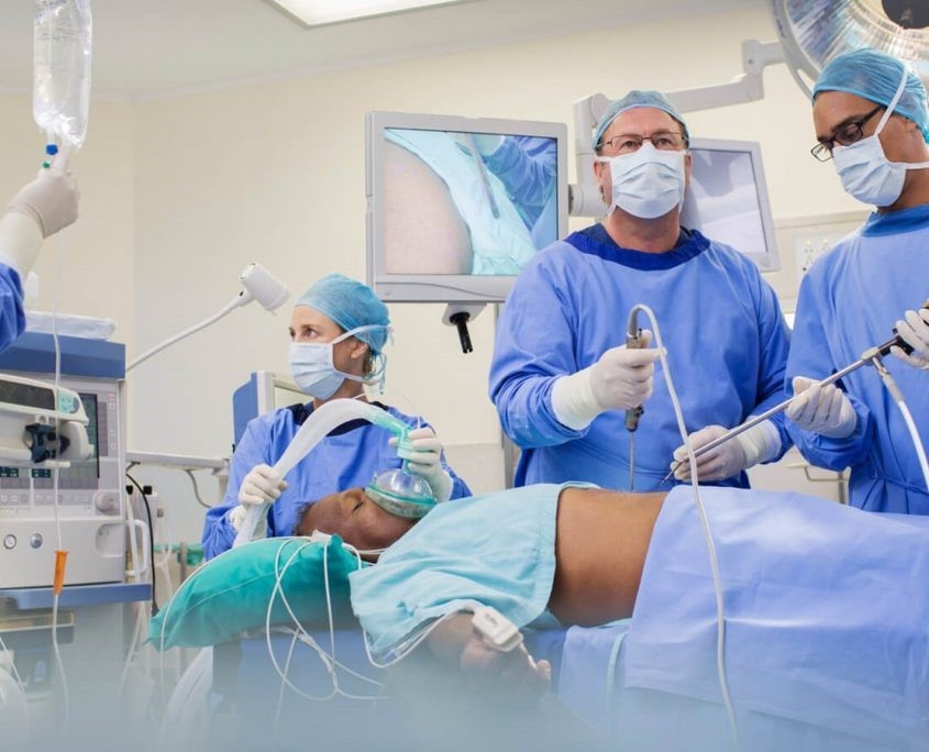 بهترین جراح عمل اسلیو معده در کرج کیست و چه ویژگی هایی دارد؟